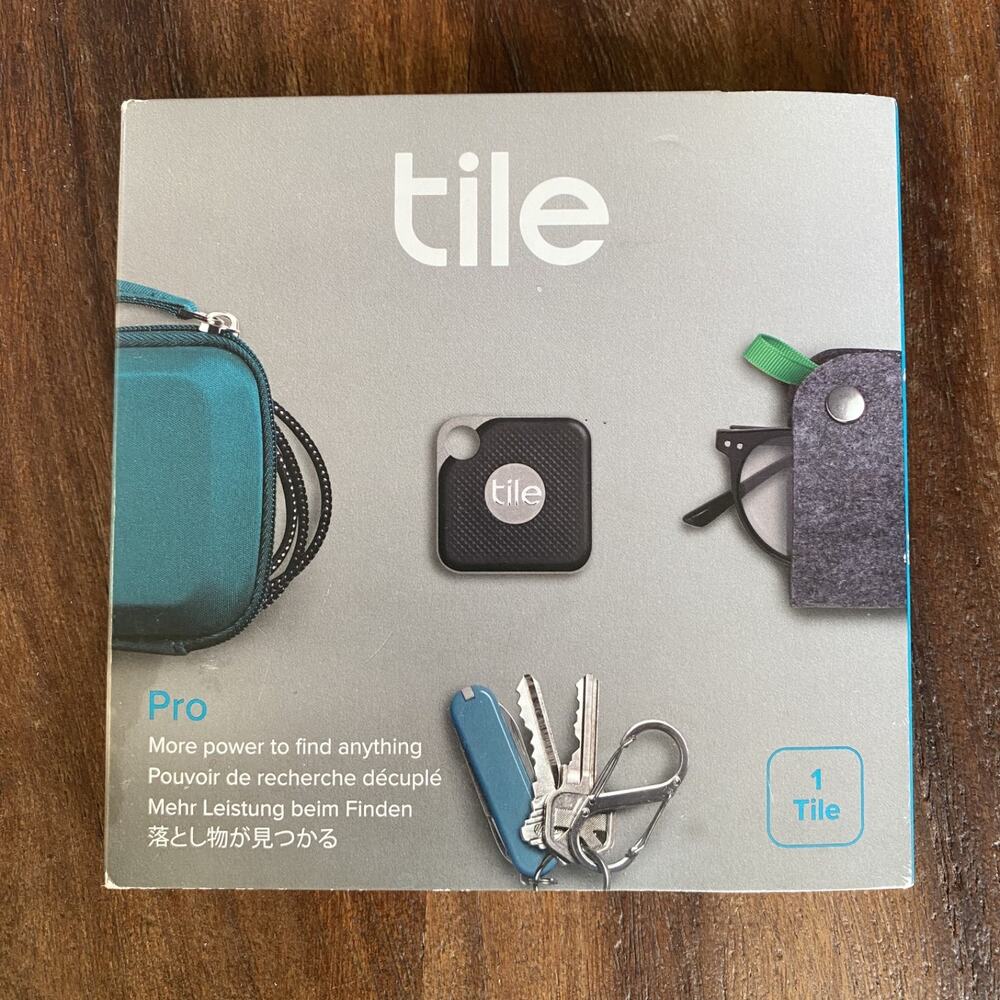New Tile Pro EC-15001 Black Bluetooth Key Finder Tracker GPS Locator